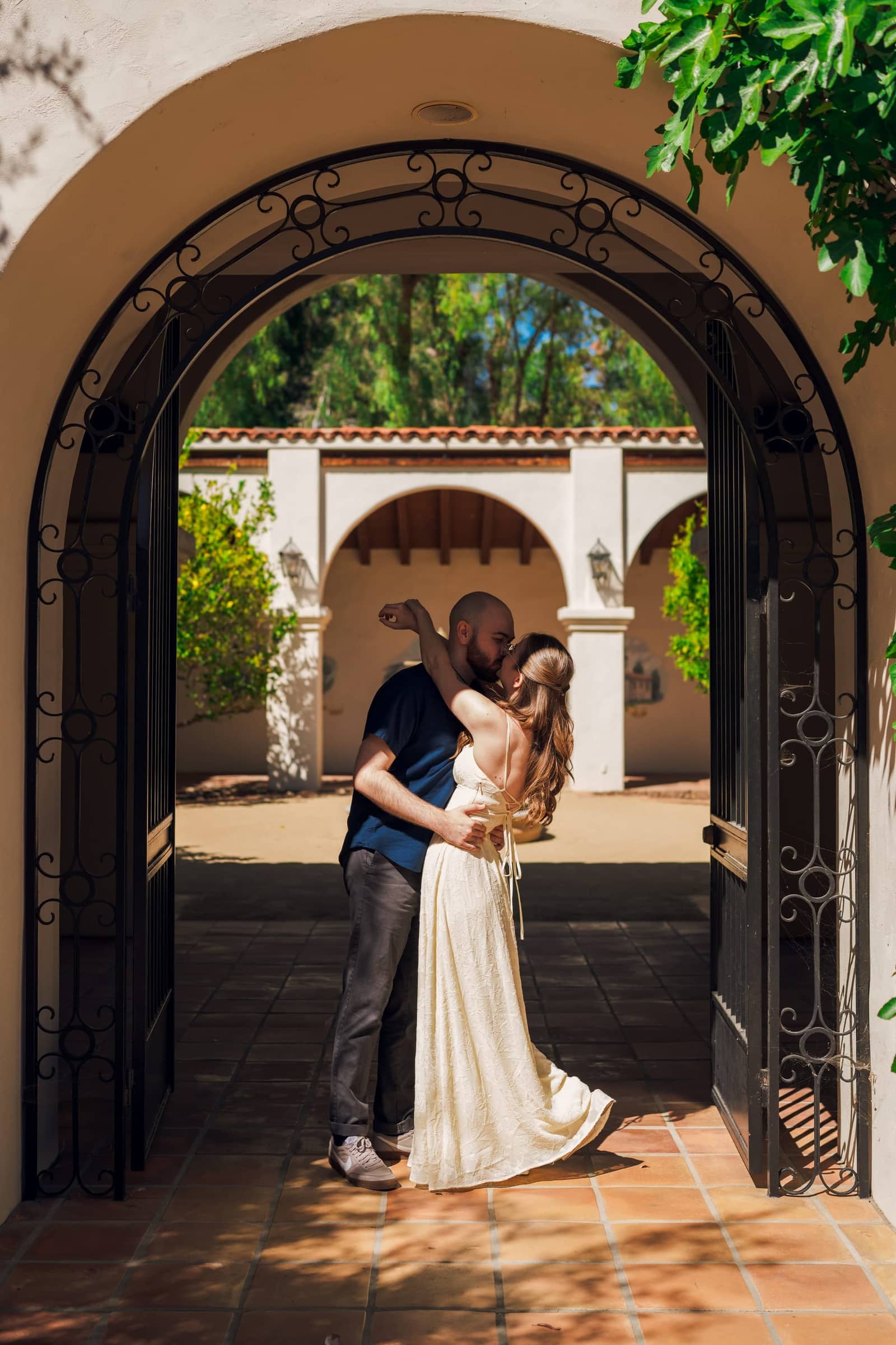 Engagement session in a courtyard