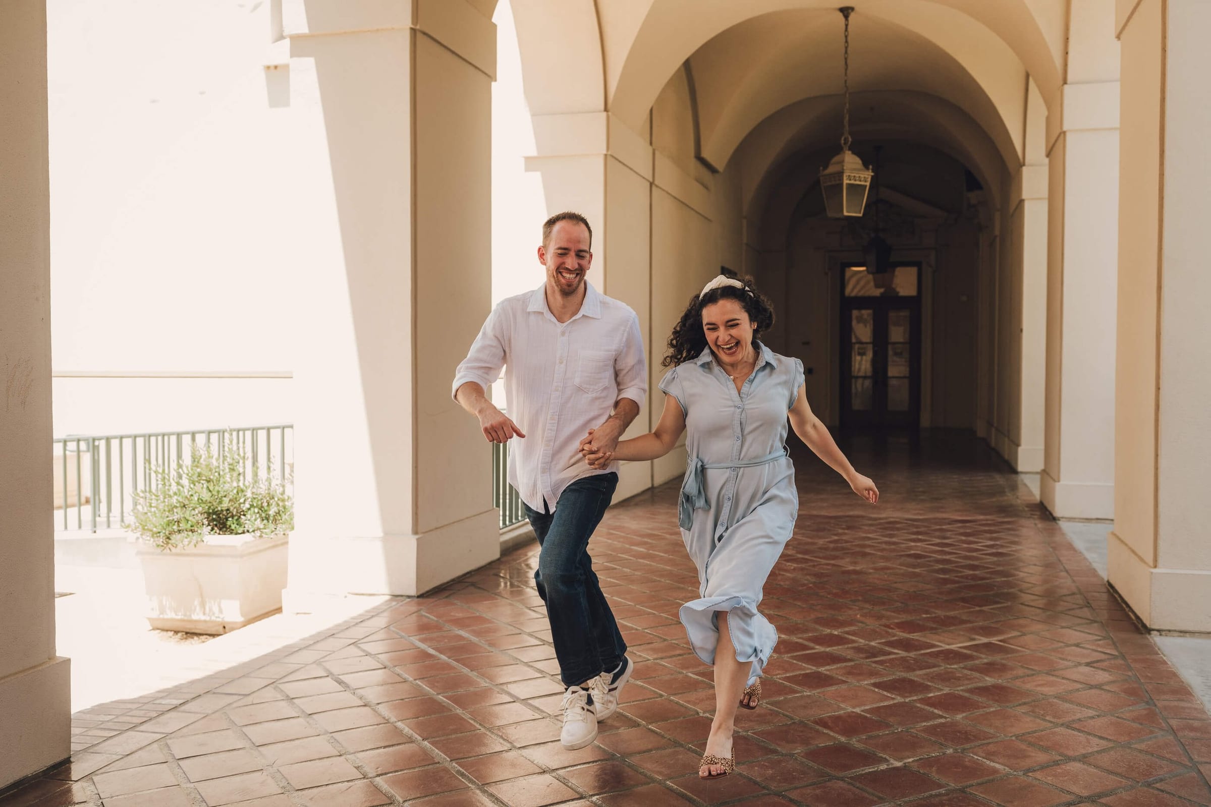 A Sunny Engagement Session at Pasadena City Hall, photo 7 by Pete Cohen, Los Angeles photographer