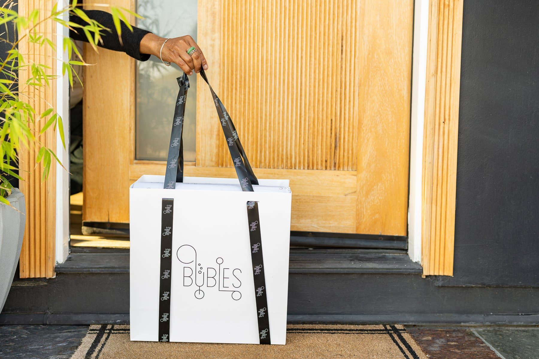 Product Shoot for Bubles Champagne Gift Boxes - Los Angeles, photo 4 by Pete Cohen, Los Angeles photographer