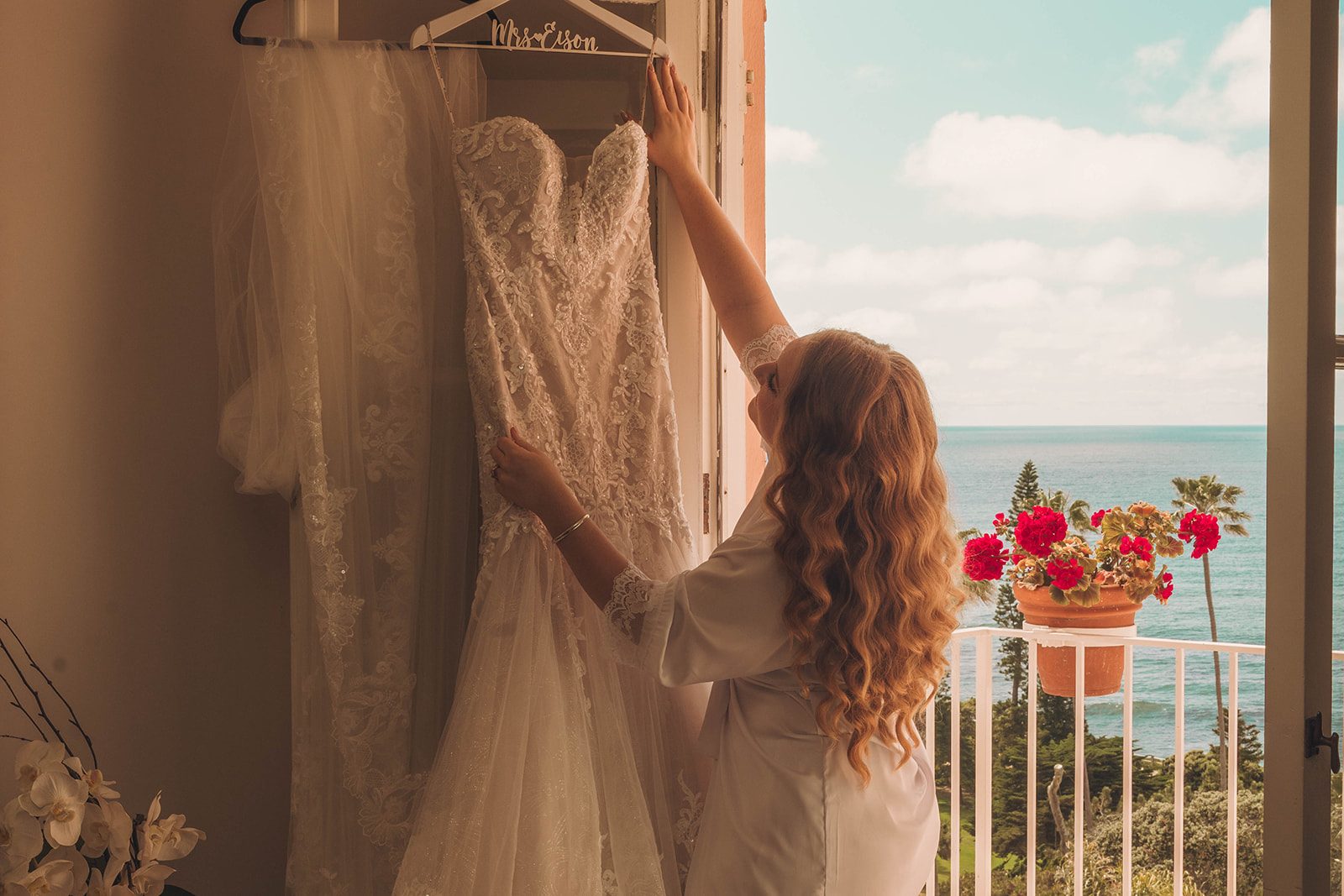 La Valencia Hotel Wedding: A Photographer's Guide to La Jolla's Pink Lady, photo 4 by Pete Cohen, Los Angeles photographer